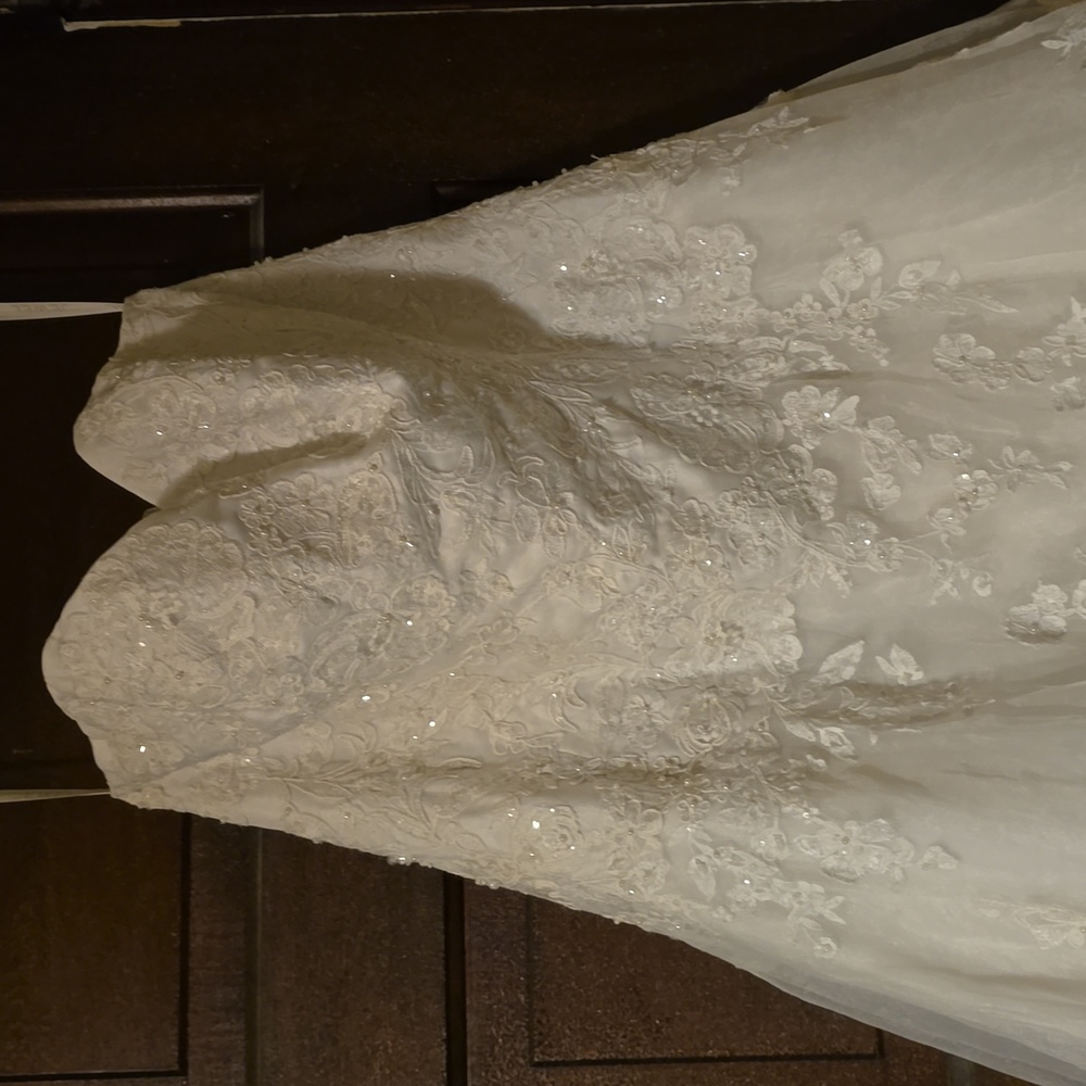 Wedding dress